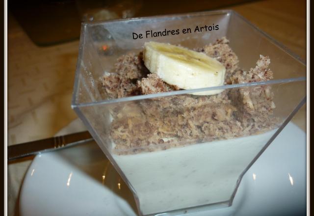 Panna cotta à la banane et son crumble noix de coco chocolat