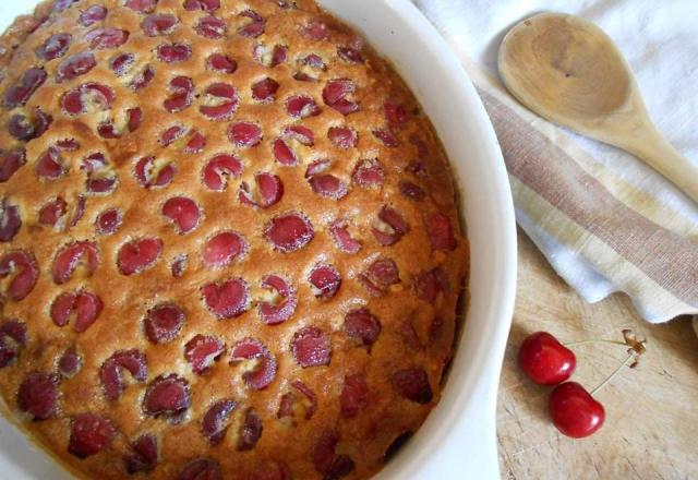 Clafoutis de cerises traditionnel