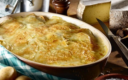 Gratin à la Tomme de Savoie assaisonné de noix de muscade