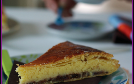 Galette des rois à la crème d'amande au lemon curd et compotée de figues