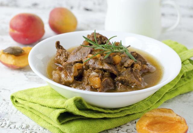 Tajine d'agneau aux épices et abricots