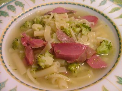 Soupe de pâtes au brocoli et gésiers confits