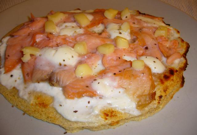 Pizza au saumon légère