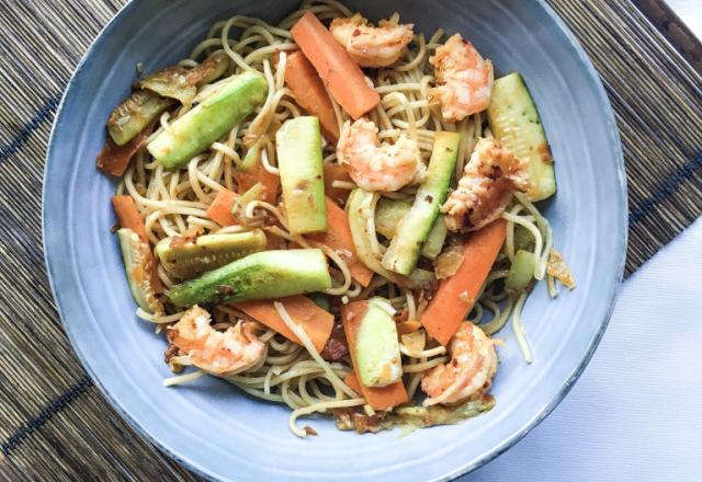 Nouilles sautées aux crevettes faciles