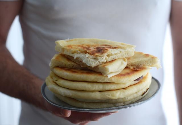 Cheese naan indien