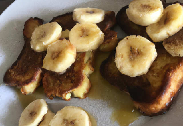 Pain perdu sucré-salé lard et bananes