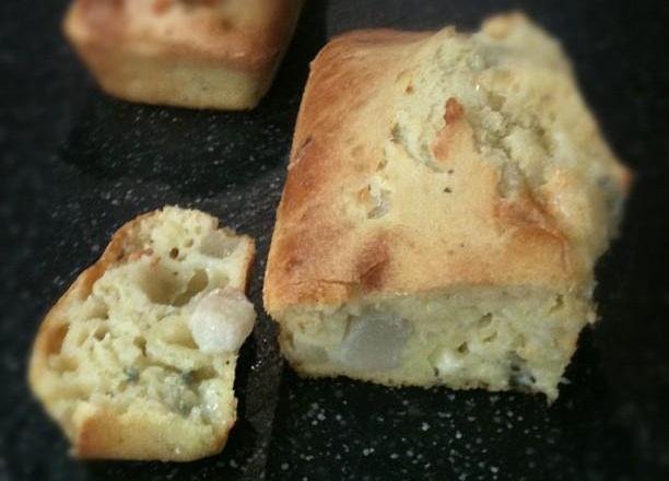 Cake à la poire et à la fourme d'Ambert