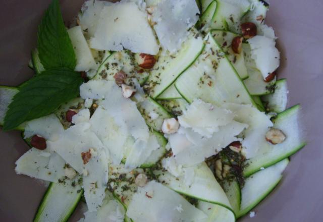 Carpaccio de courgettes au Cantal