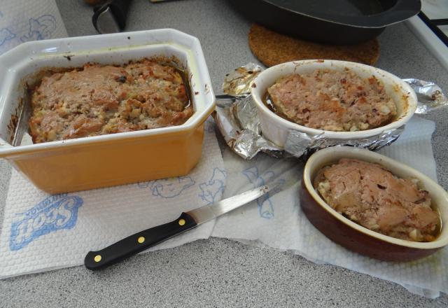 Terrine de lapin au foie gras et échalotes