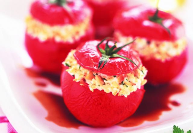 Tomates farcies chèvre et amandes effilées