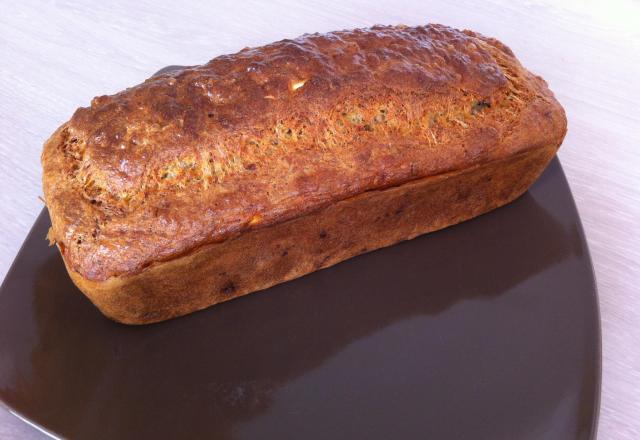 Cake au chèvre, aux noix et au raisin