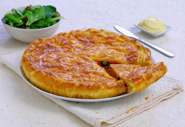 Tourte provençale au thon, légumes d'été et Mayonnaise de Dijon®