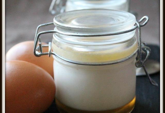 Petits pots de crème aux œufs et caramel d'érable