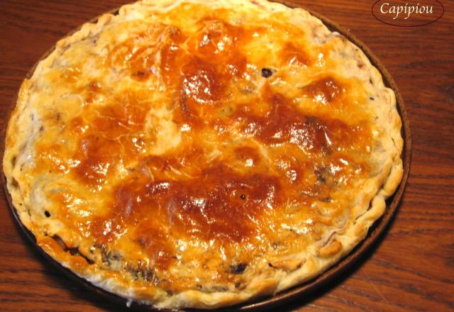 Tourte au boudin noir sur lit de pommes-poireaux