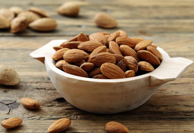 Voici ce qu’on devrait faire avant de manger des amandes selon ce gastro-entérologue