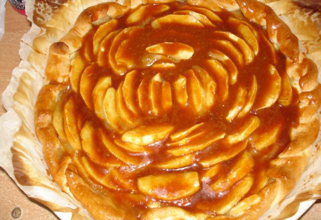 Tarte aux pommes et caramel beurre salé