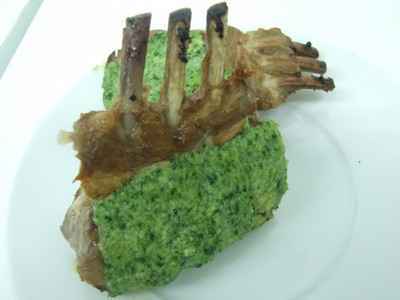 Carré d'agneau aux herbes