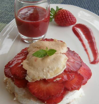 Pavlova à la fraise à ma façon