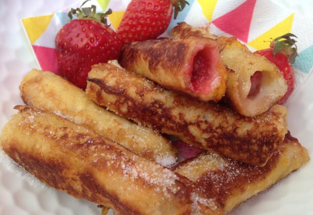 Roulé de fraise façon pain perdu