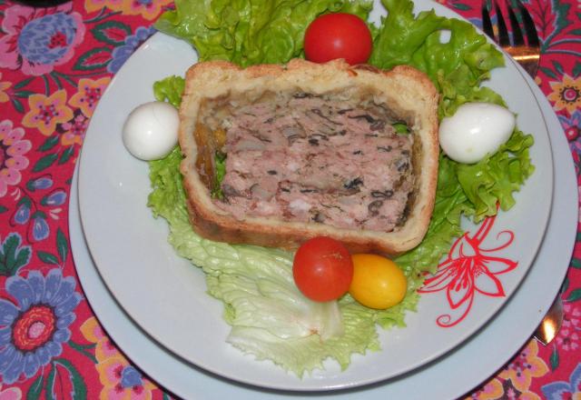 Pâté en croûte au porc et aux champignons