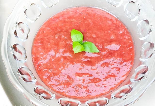 Soupe de rhubarbe et fraise sans sucre ajouté