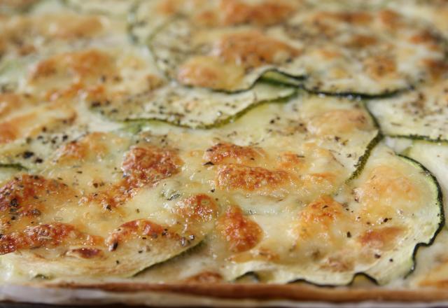 Tarte aux courgettes, comté et mozzarella