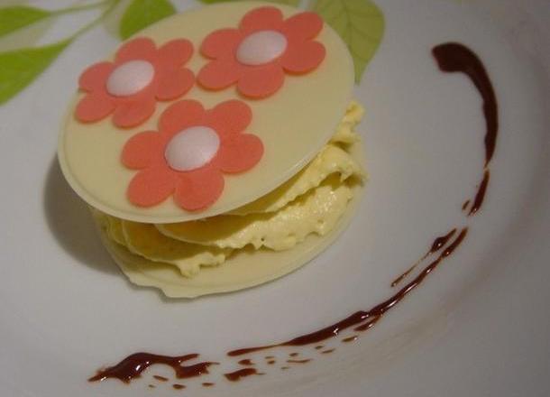 Mille feuilles de chocolat blanc mousse d'abricot