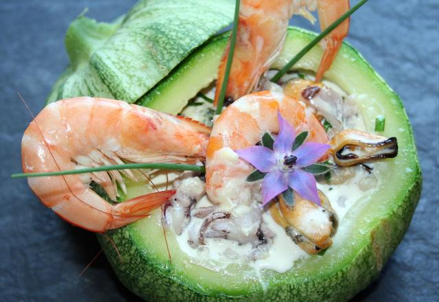 Courgette farcie aux fruits de mer sauce mascarpone ciboulette