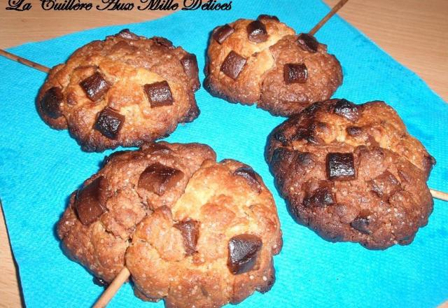 Sucettes cookies aux deux chocolats