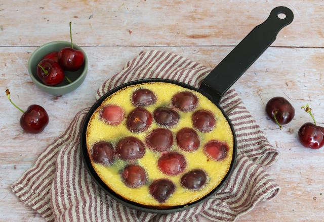 Clafoutis léger aux cerises à la poêle