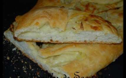 Fougasse oignon crème et gruyère