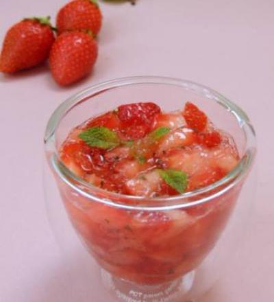 Fraises à la menthe et au citron caviar