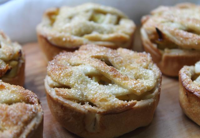 Mini apple pies