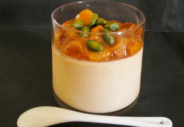 Panna cotta au lait de soja et abricot