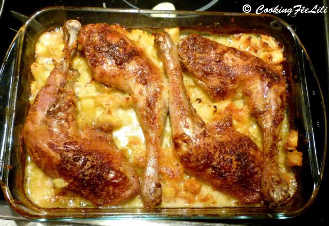 Gratin de cuisses de poulet aux pommes de terres gratinées