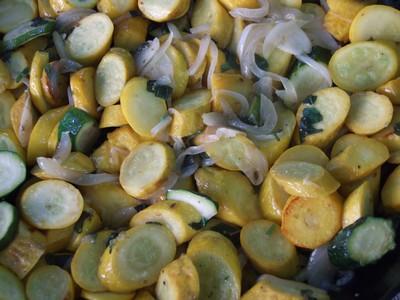 Poêlée de jeunes courgettes à la menthe