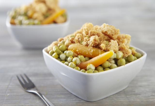 Crumble de parmesan de petits pois carottes au curry