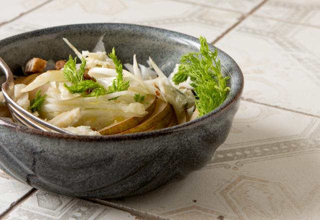 Salade de fenouil à la poire et aux noix