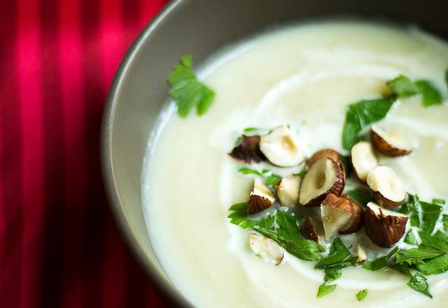 Purée de chou-fleur aux noisettes