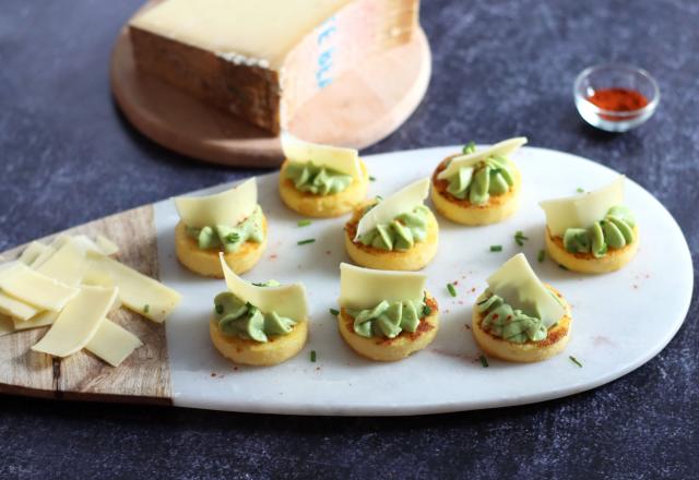 Bouchées de polenta, crème d'avocat et Beaufort