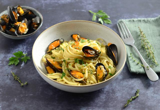 Linguine aux moules et au vin blanc