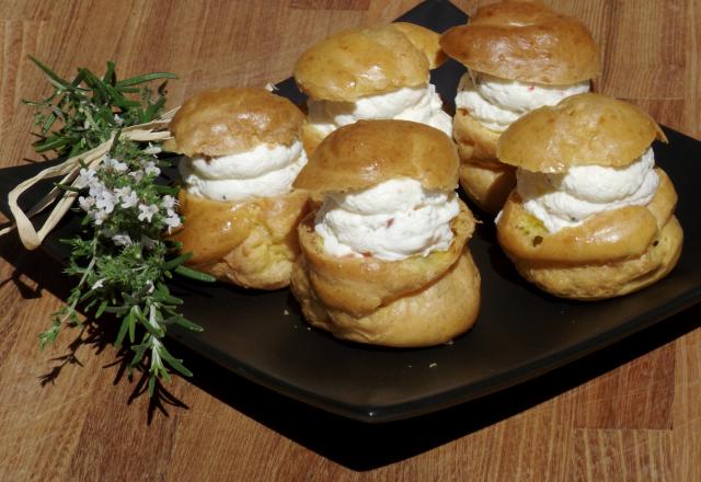 Choux à la chantilly de saumon fumé