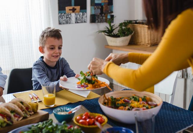 Tous nos conseils pour équilibrer chaque repas selon l’âge des enfants