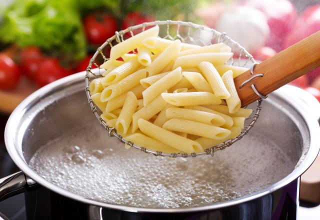 Comment éviter que l'eau de cuisson des pâtes ne déborde de la casserole ?