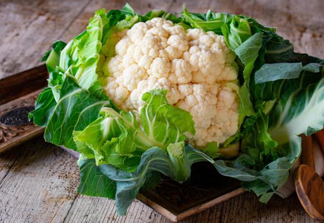 Ne jetez plus vos feuilles de chou-fleur, vous pouvez les transformer en un plat gourmand et économique