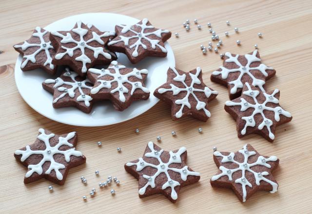 12 biscuits que l'on aime préparer autour de Noël