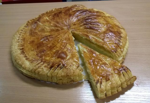 Galette des rois à la crème frangipane