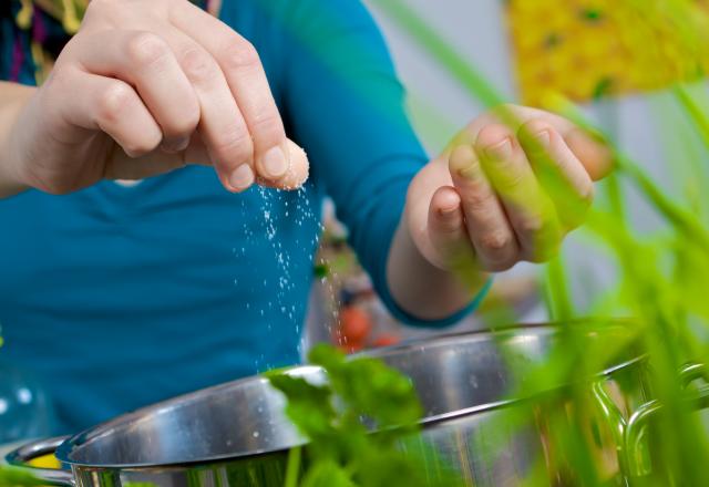 Avec ou sans sel dans l’eau : quelle est la meilleure manière de cuire les pâtes ?