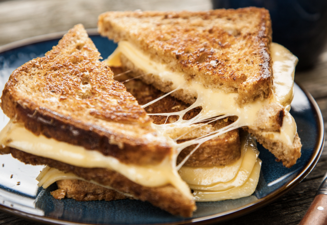 Grilled cheese : voici comment réaliser ce sandwich au cœur coulant de fromage, idéal pour l'automne