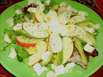 Salade cheese and apple